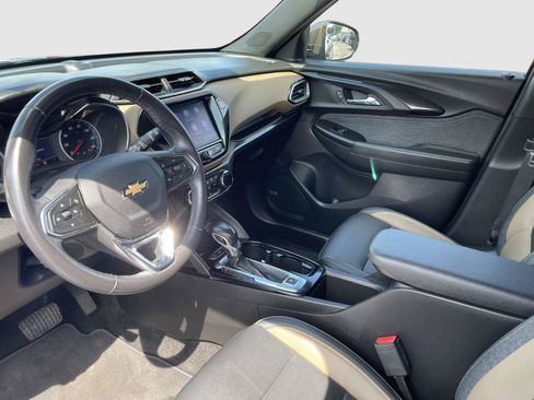 Used 2021 Chevrolet TrailBlazer ACTIV w/ Sun and Liftgate Package AWD/4WD image 4