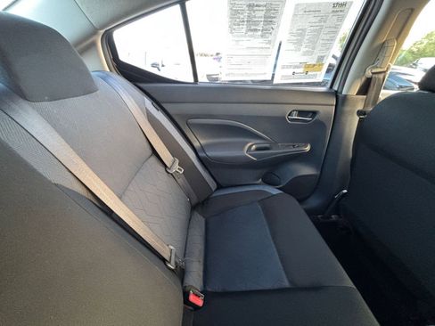 Used 2025 Nissan Versa SV image 36