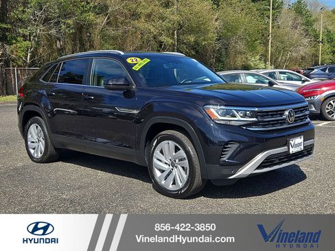 Used 2022 Volkswagen Atlas Cross Sport SE AWD/4WD image 1