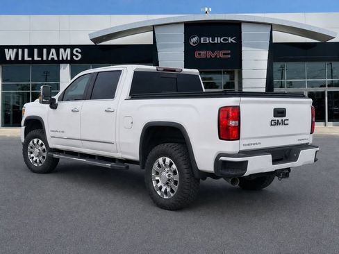 Used 2018 GMC Sierra 2500 Denali w/ Duramax Plus Package AWD/4WD image 3