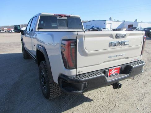 New 2026 GMC Sierra 2500 AT4X w/ LPO, Black Badging Package AWD/4WD image 7