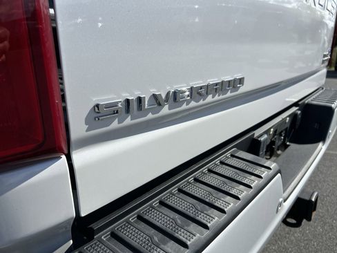 Used 2024 Chevrolet Silverado 3500 High Country w/ Technology Package image 11