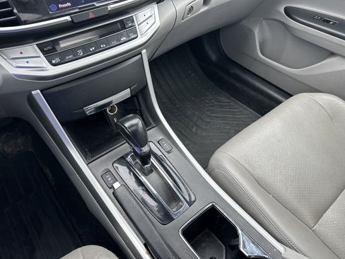 Used 2015 Honda Accord EX-L image 29