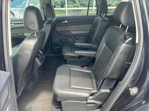 Used 2022 Volkswagen Atlas SE w/ Panoramic Sunroof Package AWD/4WD image 10