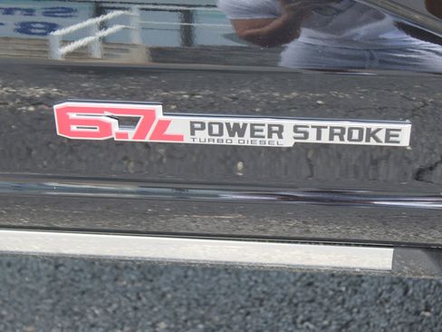 New 2025 Ford F250 Platinum image 12