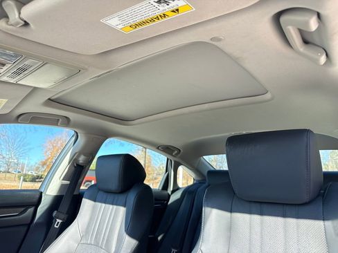 Used 2018 Honda Accord EX-L image 25