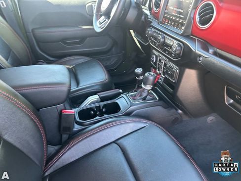 Used 2022 Jeep Gladiator Rubicon w/ Trailer Tow Package AWD/4WD image 13