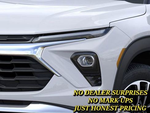 New 2026 Chevrolet TrailBlazer LT w/ Driver Confidence Package FWD image 10