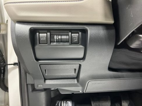 Used 2026 Subaru Forester Limited AWD/4WD image 15