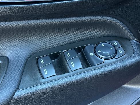 Used 2024 Chevrolet Equinox RS image 12