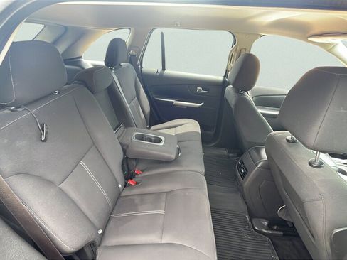 Used 2014 Ford Edge SE FWD image 18