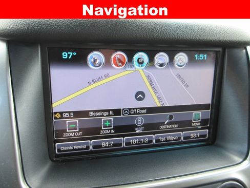 Used 2018 Chevrolet Suburban LT AWD/4WD image 16