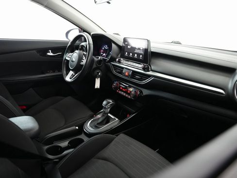 Used 2019 Kia Forte S image 47