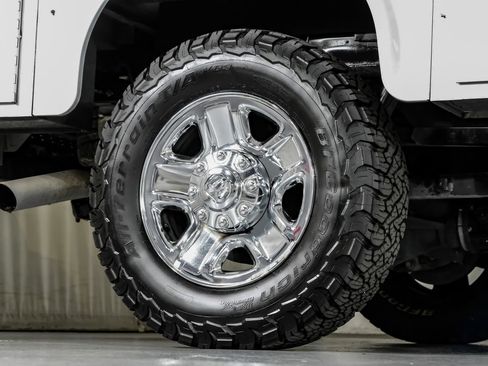 Used 2022 RAM 2500 Tradesman w/ Chrome Appearance Group AWD/4WD image 51