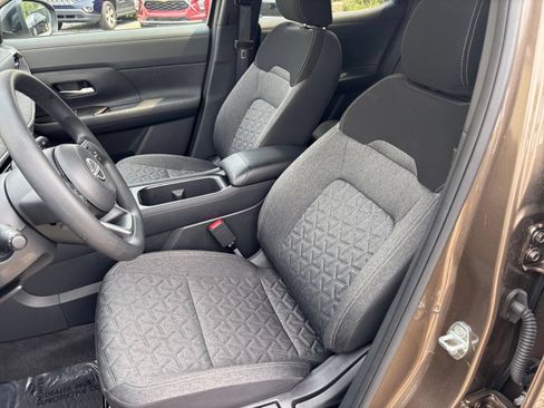 Used 2026 Nissan Kicks SV FWD image 35