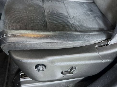 Used 2022 Dodge Durango GT image 19