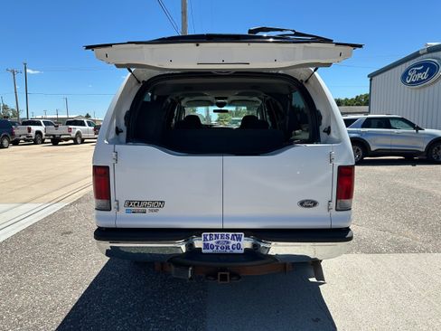Used 2004 Ford Excursion XLT AWD/4WD image 28