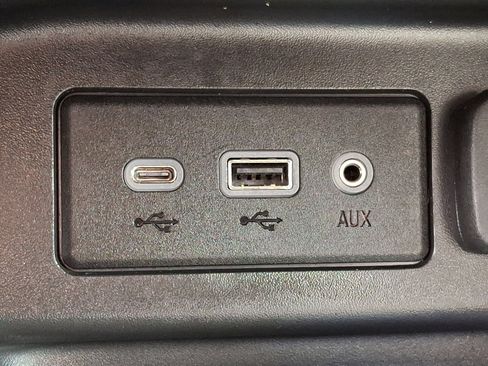 Used 2023 Chevrolet Equinox LS w/ LS Convenience Package image 24