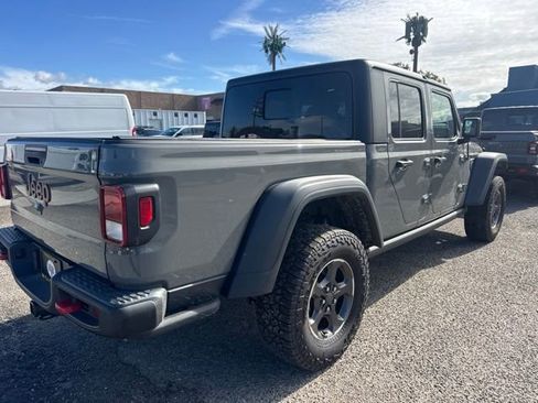 Used 2022 Jeep Gladiator Rubicon w/ Cold Weather Group AWD/4WD image 5