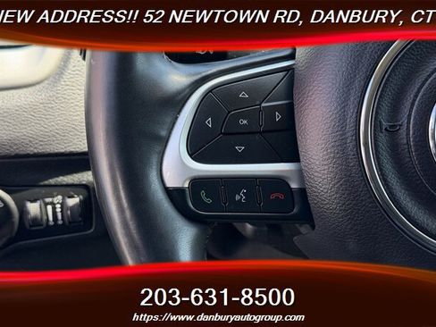 Used 2018 Jeep Compass Latitude w/ Popular Equipment Group AWD/4WD image 18