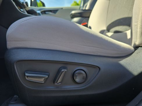 Used 2023 Toyota RAV4 XLE w/ Convenience Package image 30