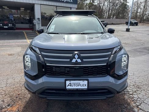 New 2026 Mitsubishi Outlander Trail Edition image 3