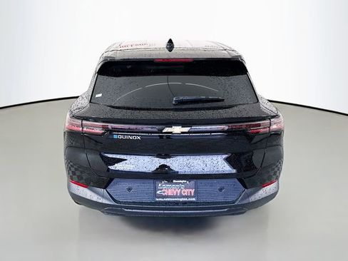 New 2026 Chevrolet Equinox EV LT image 7