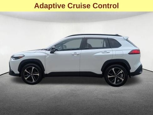 Used 2025 Toyota Corolla Cross AWD Hybrid w/ Convenience Package image 9