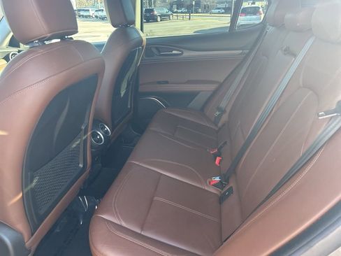 Used 2018 Alfa Romeo Stelvio Ti image 17