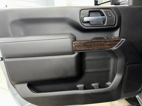 Certified 2025 GMC Sierra 2500 SLE w/ SLE Convenience Package image 7