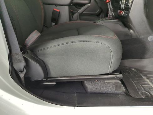 Used 2021 Jeep Gladiator Rubicon image 37