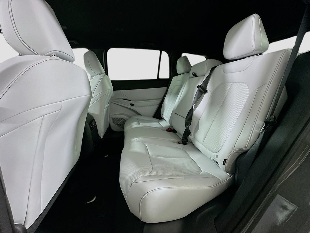 New 2026 Jeep Cherokee Limited AWD/4WD image 15