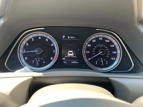 Used 2023 Hyundai Sonata SEL w/ Preferred Accessory Package FWD image 13