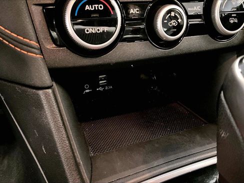 Used 2023 Subaru Crosstrek 2.5i Limited w/ Moonroof Package image 31