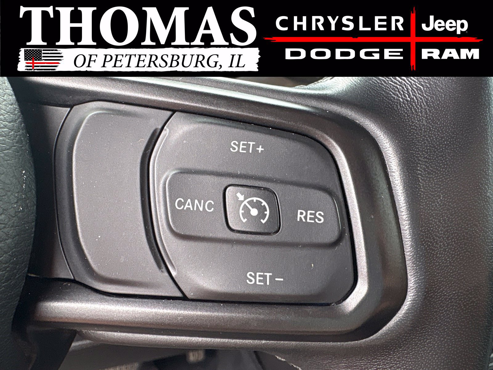 Used 2018 Jeep Wrangler Unlimited Sahara w/ Cold Weather Group AWD/4WD image 15