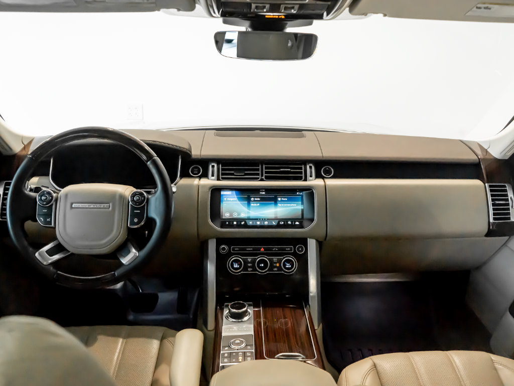 Used 2017 Land Rover Range Rover HSE AWD/4WD image 16