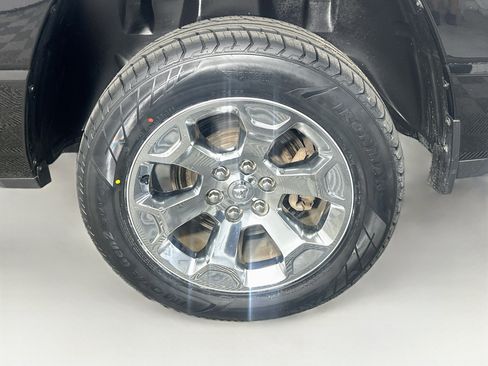 Used 2022 RAM 1500 Big Horn AWD/4WD image 11