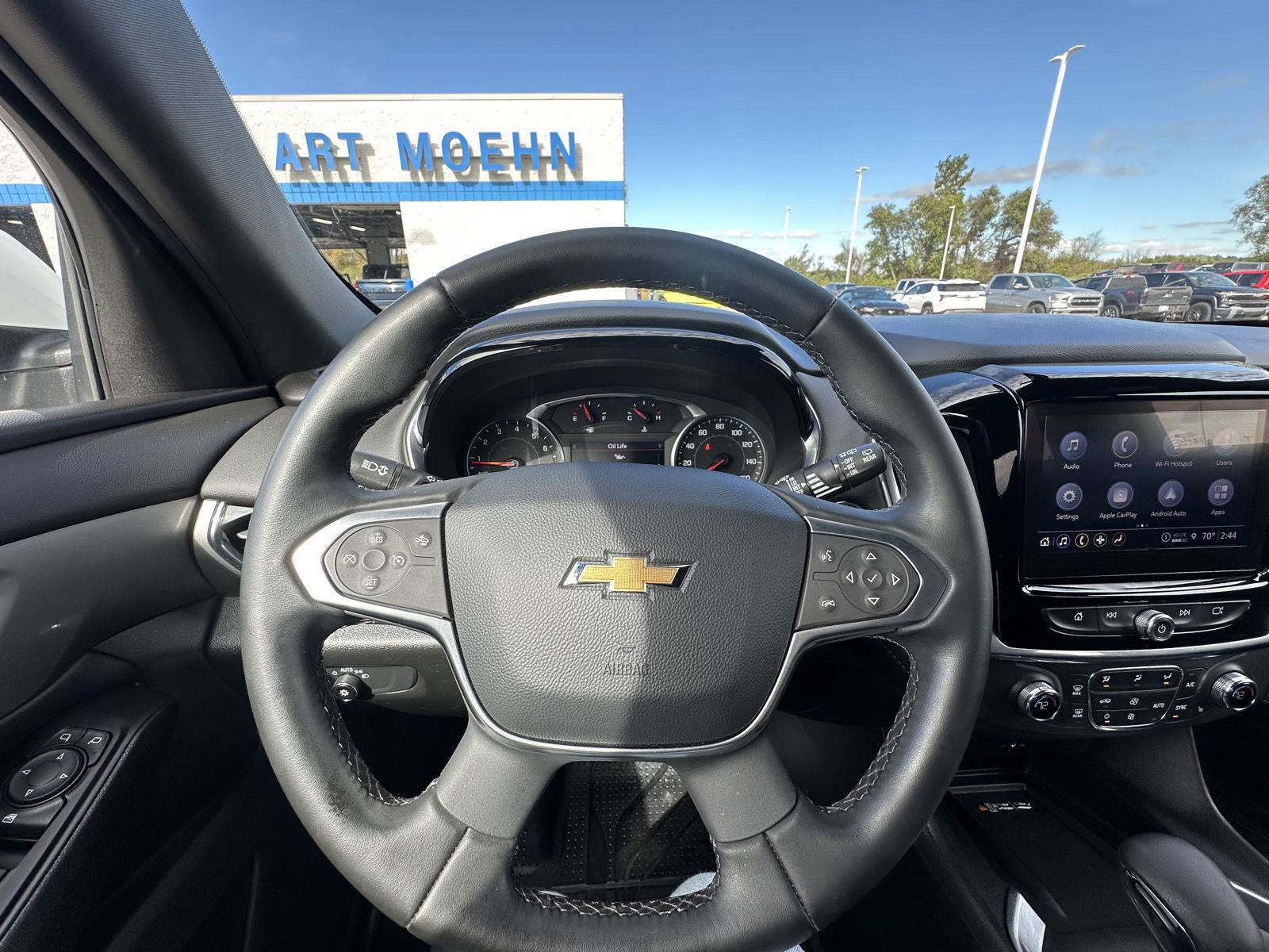 Used 2023 Chevrolet Traverse LT FWD image 27