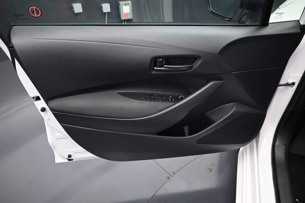 Used 2026 Toyota Corolla LE FWD image 10