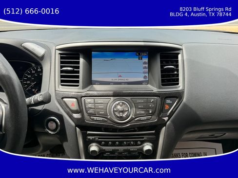 Used 2020 Nissan Pathfinder SL FWD image 18