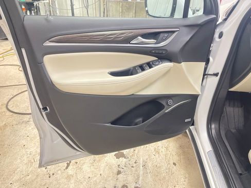 Certified 2023 Buick Enclave Avenir w/ Avenir Technology Package AWD/4WD image 15