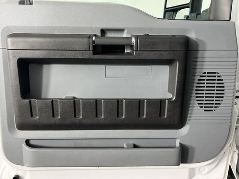 Used 2016 Ford F250 XL w/ Power Equipment Group AWD/4WD image 16