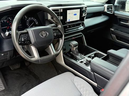 Used 2022 Toyota Tundra SR5 AWD/4WD image 10