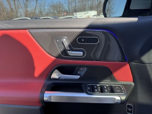 Certified 2021 Mercedes-Benz GLB 250 4MATIC image 20