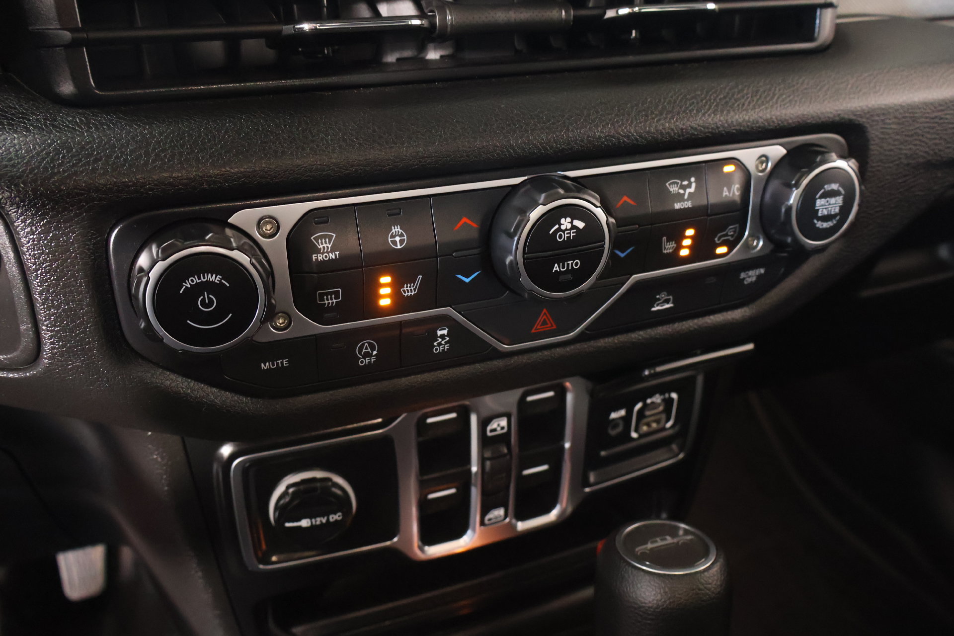Used 2025 Jeep Gladiator Sport AWD/4WD image 7