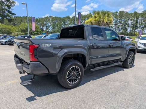 Used 2025 Toyota Tacoma TRD Sport RWD image 4