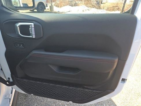 Used 2022 Jeep Gladiator Rubicon w/ Dual Top Group image 10