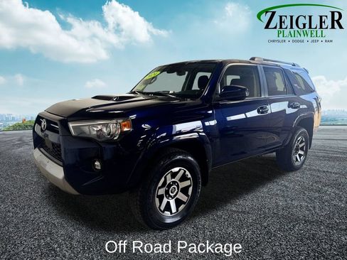 Used 2024 Toyota 4Runner TRD Off-Road AWD/4WD image 2