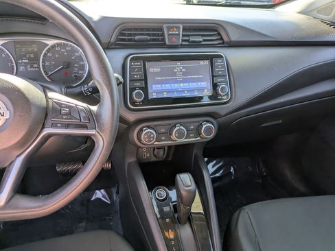 Used 2021 Nissan Versa S FWD image 24