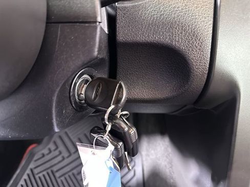 Used 2006 Ford Mustang GT Premium image 17